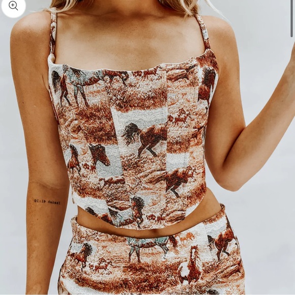 LOOKING FOR - Wild Horse Tapestry Corset Top - Picture 1 of 2
